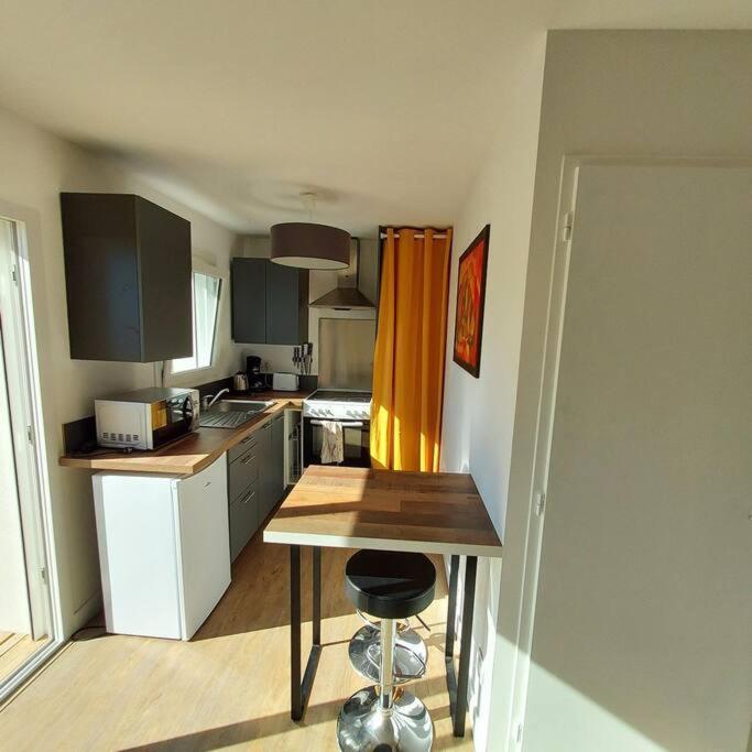 Studio Avec Terrasse Et Jardin A 100 M De La Plage Ploemeur Extérieur photo