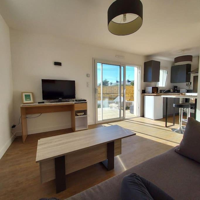 Studio Avec Terrasse Et Jardin A 100 M De La Plage Ploemeur Extérieur photo